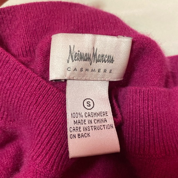 Neiman Marcus Cashmere Sweater - Picture 2 of 4